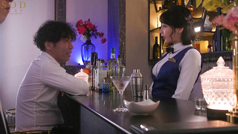 Chiếc lưỡi điêu luyện của em bartender dâm đãng Hibiki Natsume
